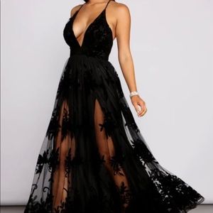 Lace maxi dress